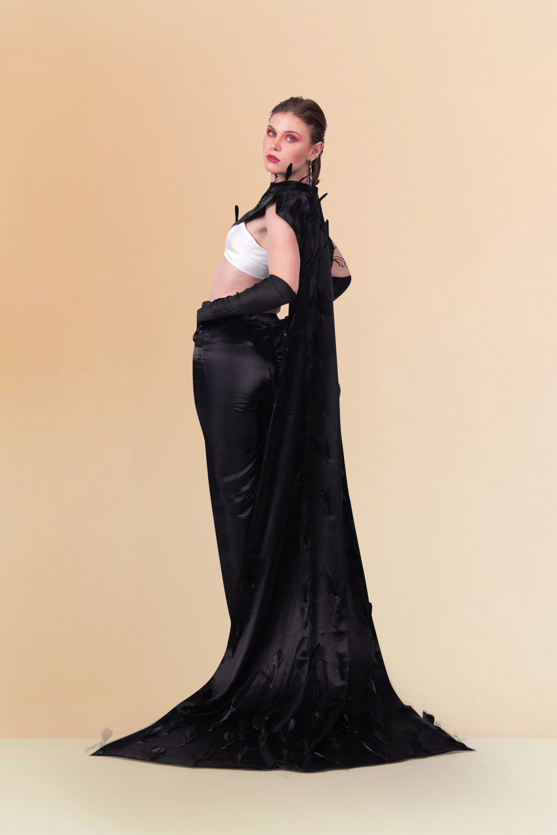 FEATHERED NOIR ELEGANCE